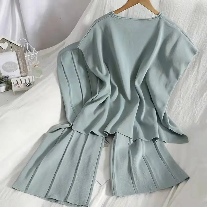 Wholesale 2026 Summer Dress Pullover Round Neck Slit Sleeveless Vest Top Pleated Nine Points Wide Leg Pants Knitted Women's Set-6
