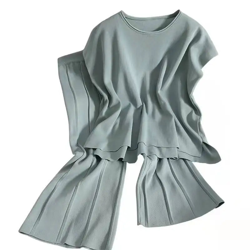 Wholesale 2026 Summer Dress Pullover Round Neck Slit Sleeveless Vest Top Pleated Nine Points Wide Leg Pants Knitted Women's Set-4